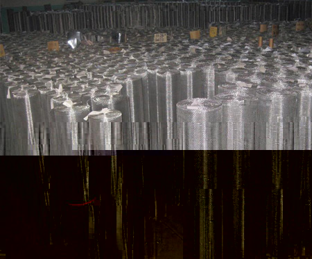 Woven square mesh screen